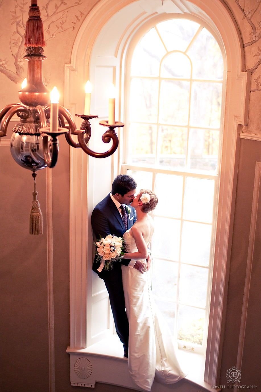 mclean-house-wedding-toronto-couple-window