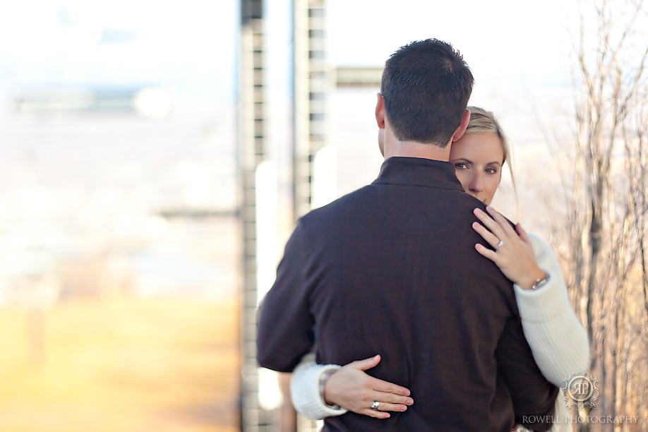 engagement photos blue mountain ski lift