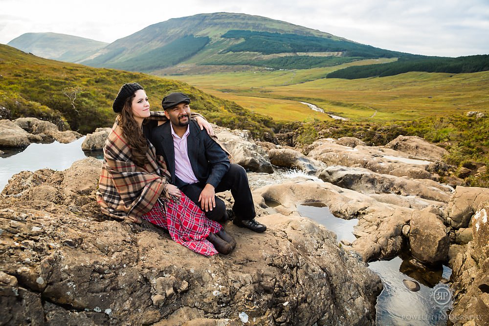 Scotland photographer captures romantic anniversary portraits at the Isle of Skye