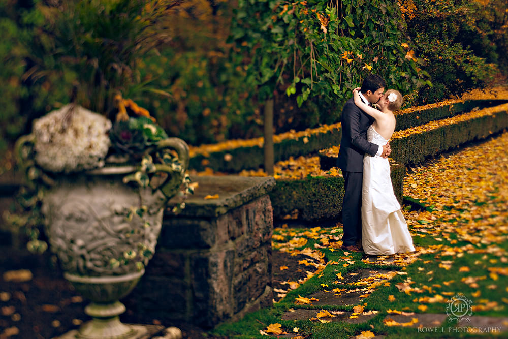 Toronto photographer captures bride and groom at their Sunnybrook Estates wedding