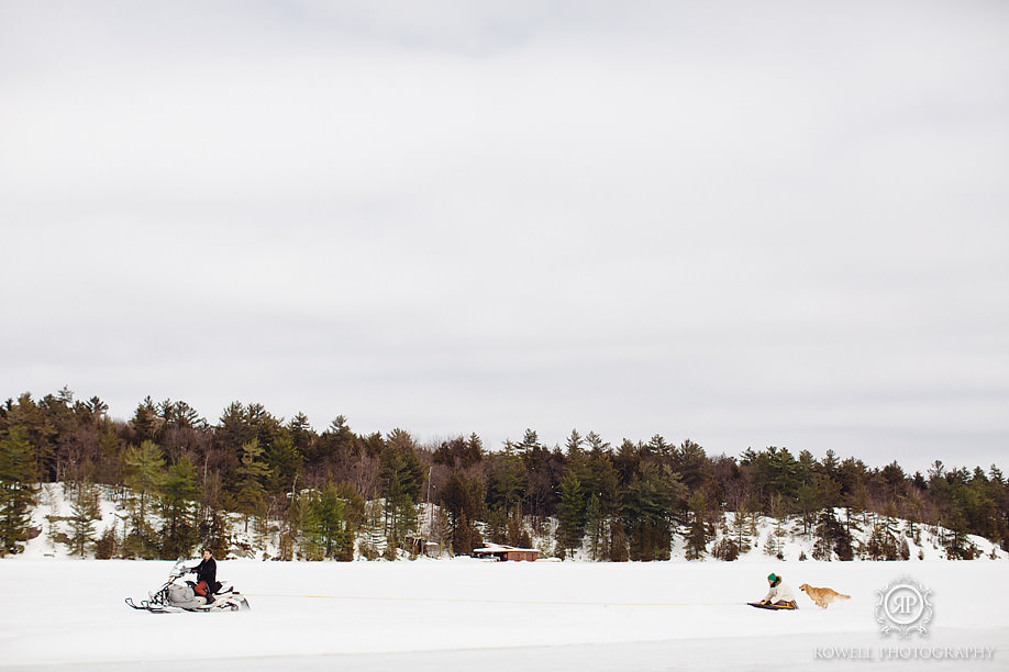 Winter family photos at the cottage