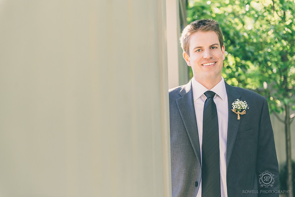 grooms wedding portraits