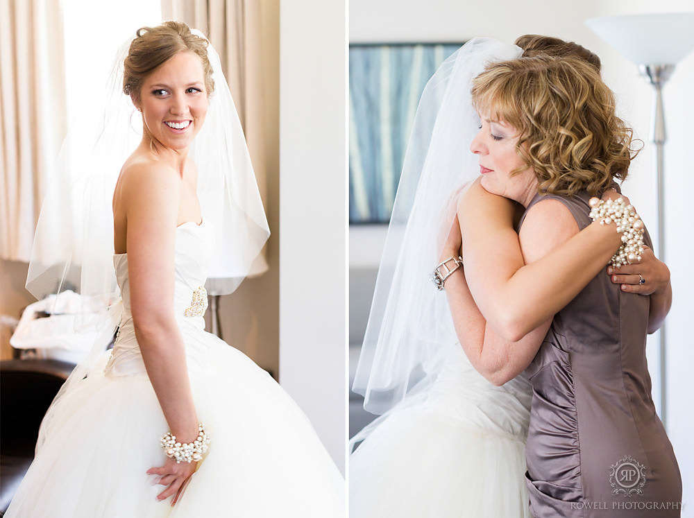 Mother daughter moment toronto wedding_