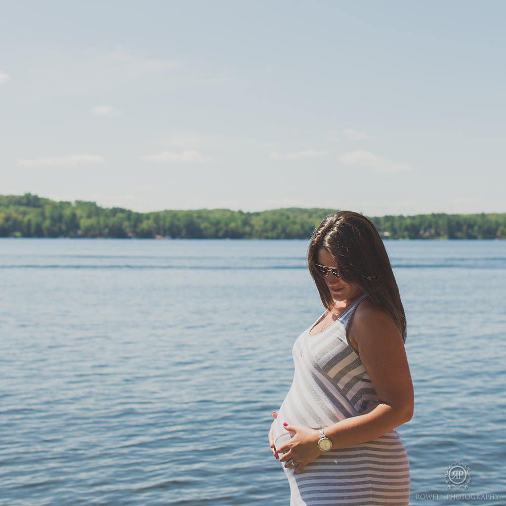 maternity photos on lake muskoka