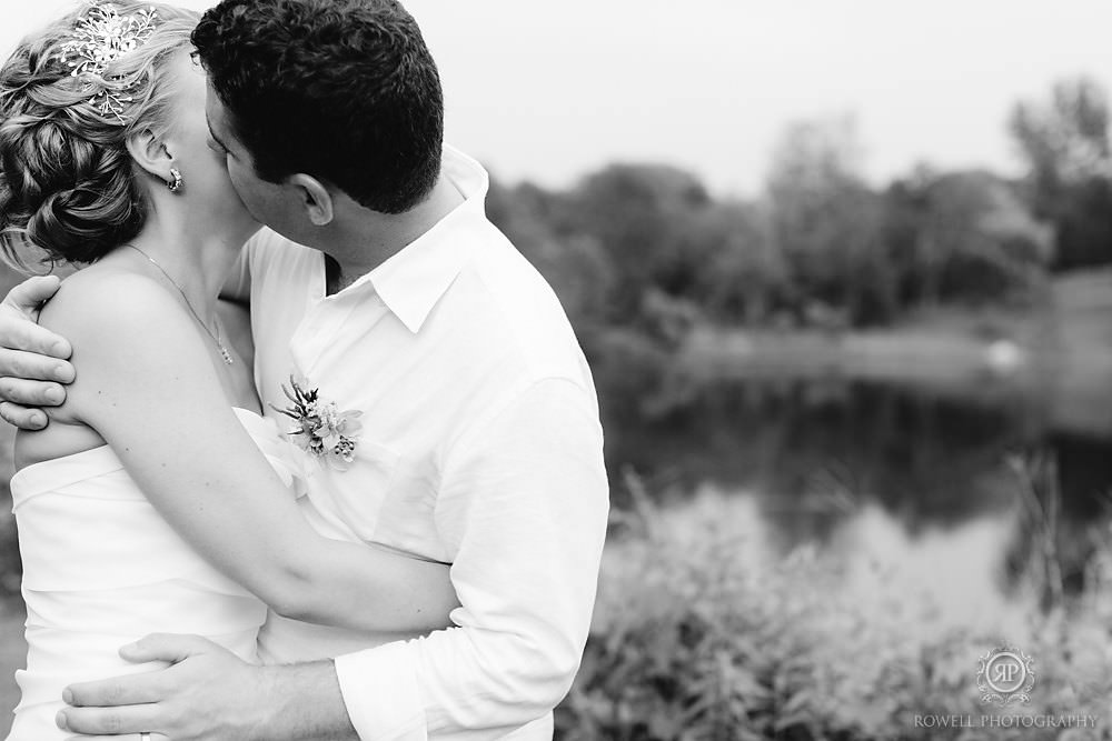 romantic black and white wedding photography