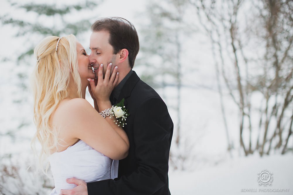 winter wedding in muskoka photos