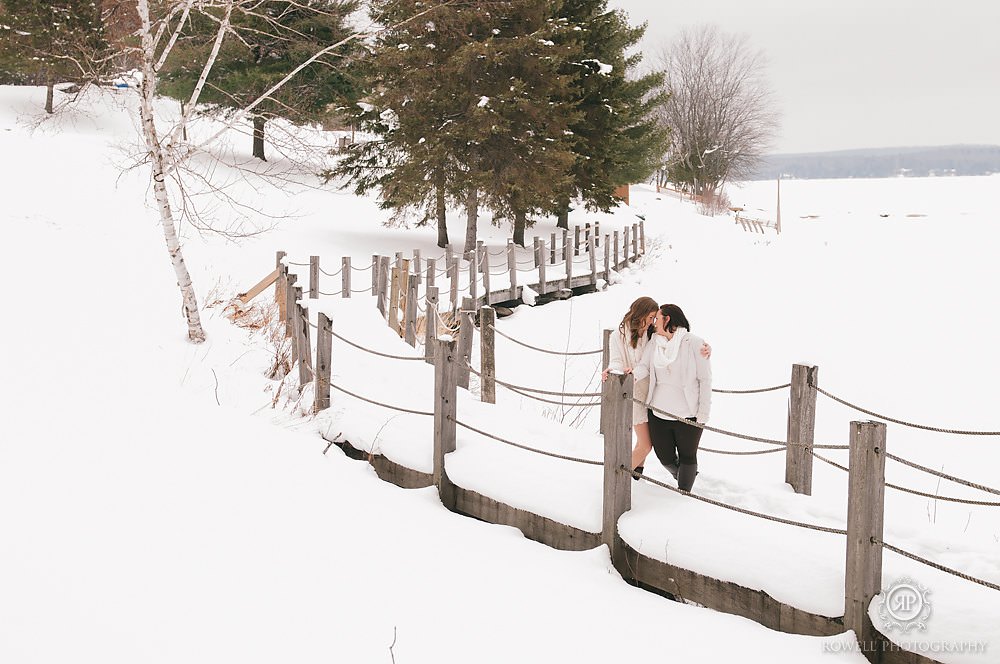 romantic winter wedding muskoka