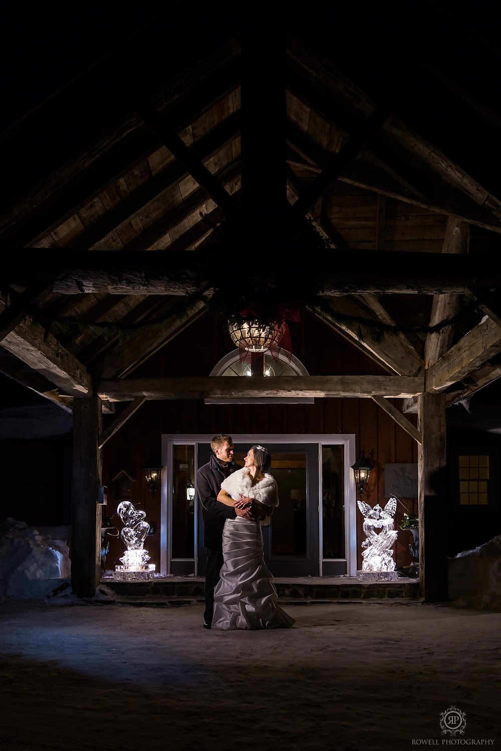 winter wedding photos muskoka