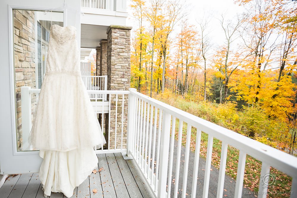 wedding dress jw marriott muskoka