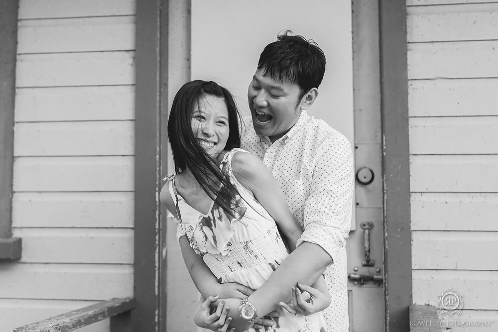 engagement session the beaches in toronto