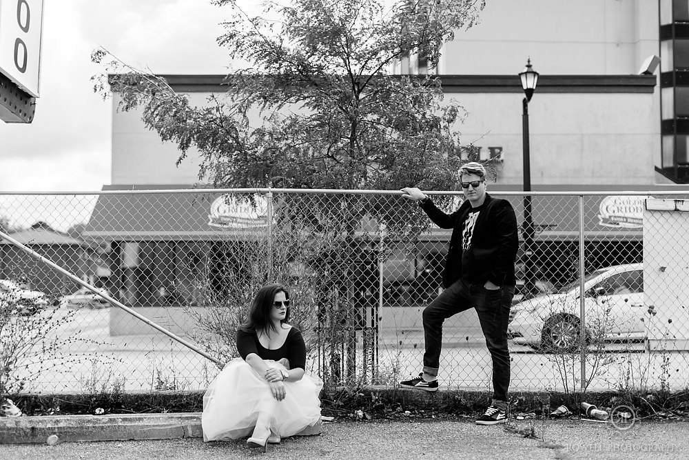 cool couple poses infront of golden griddle niagara falls