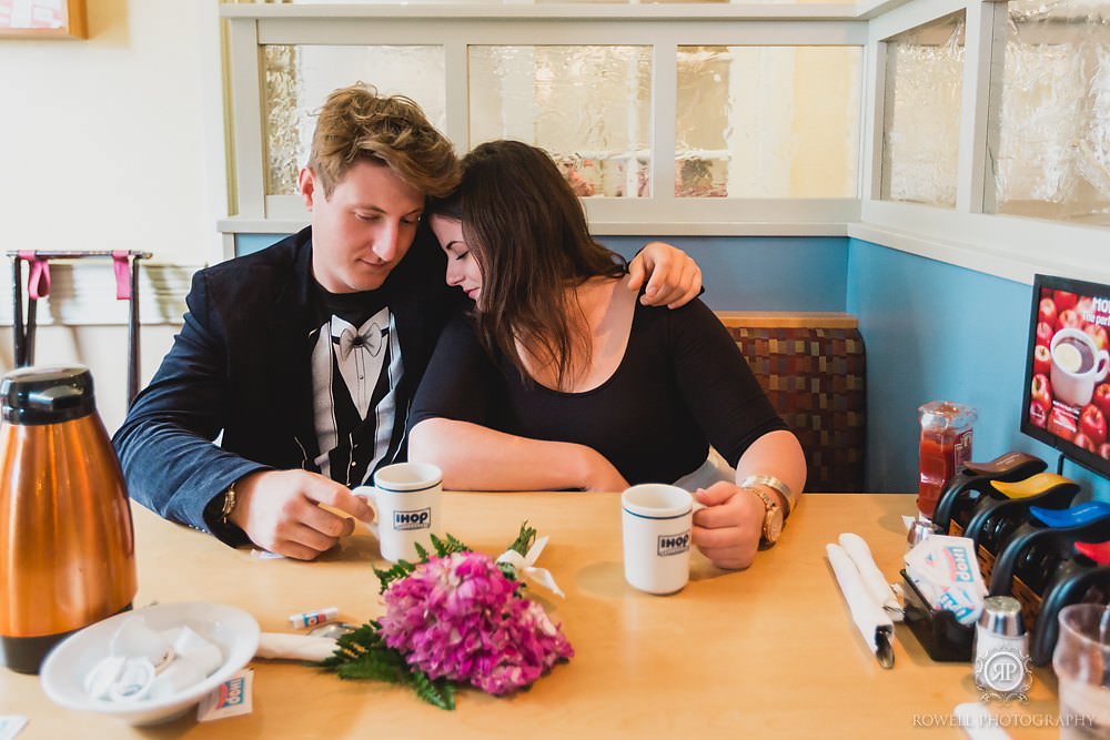 engagement session at ihop niagara falls