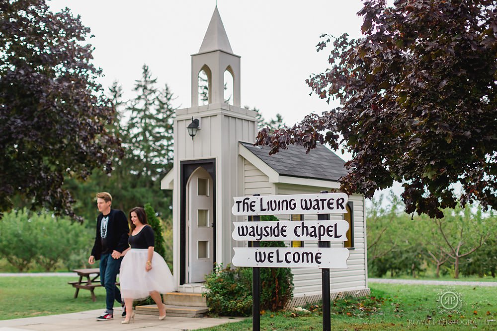 niagara smallest wedding chapel photography