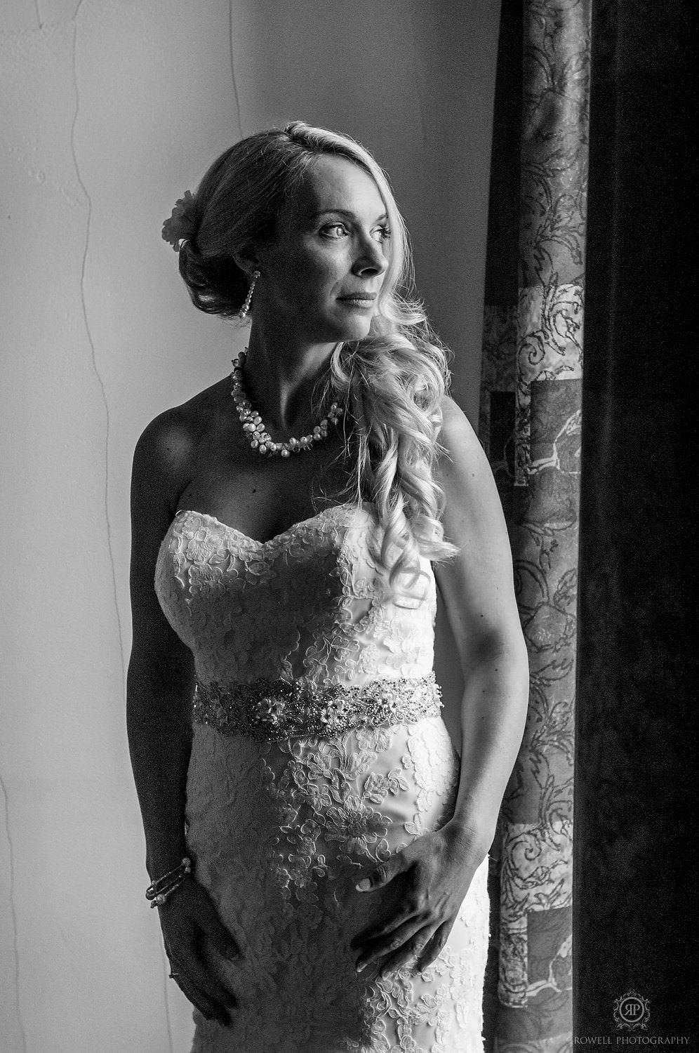 brides portraits millcroft inn wedding