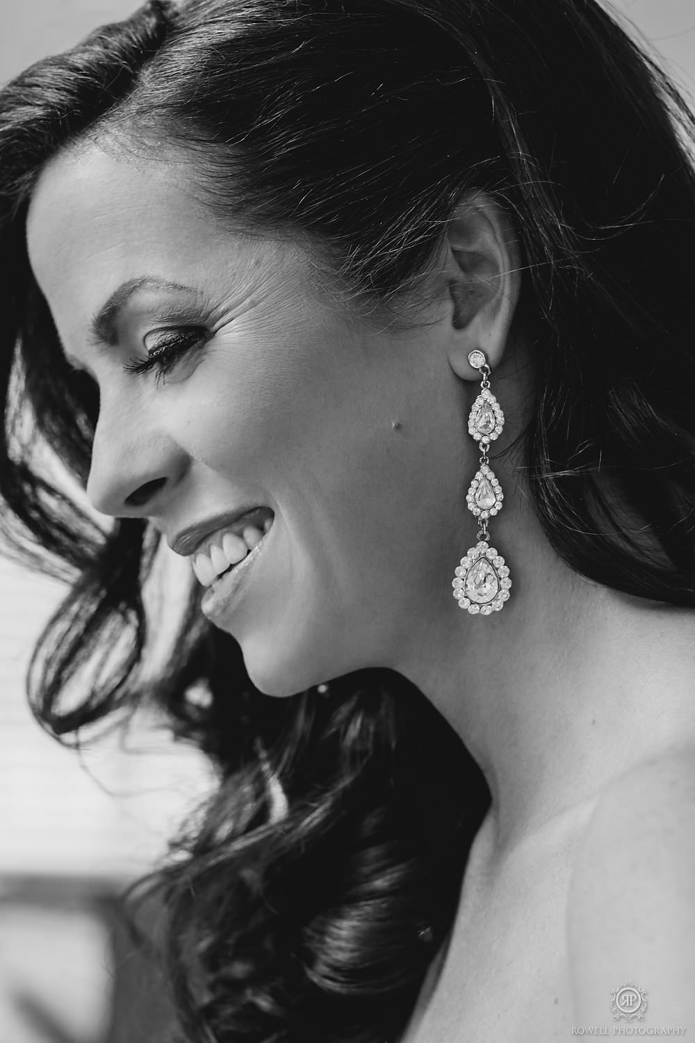 black and white bridal portraits canada