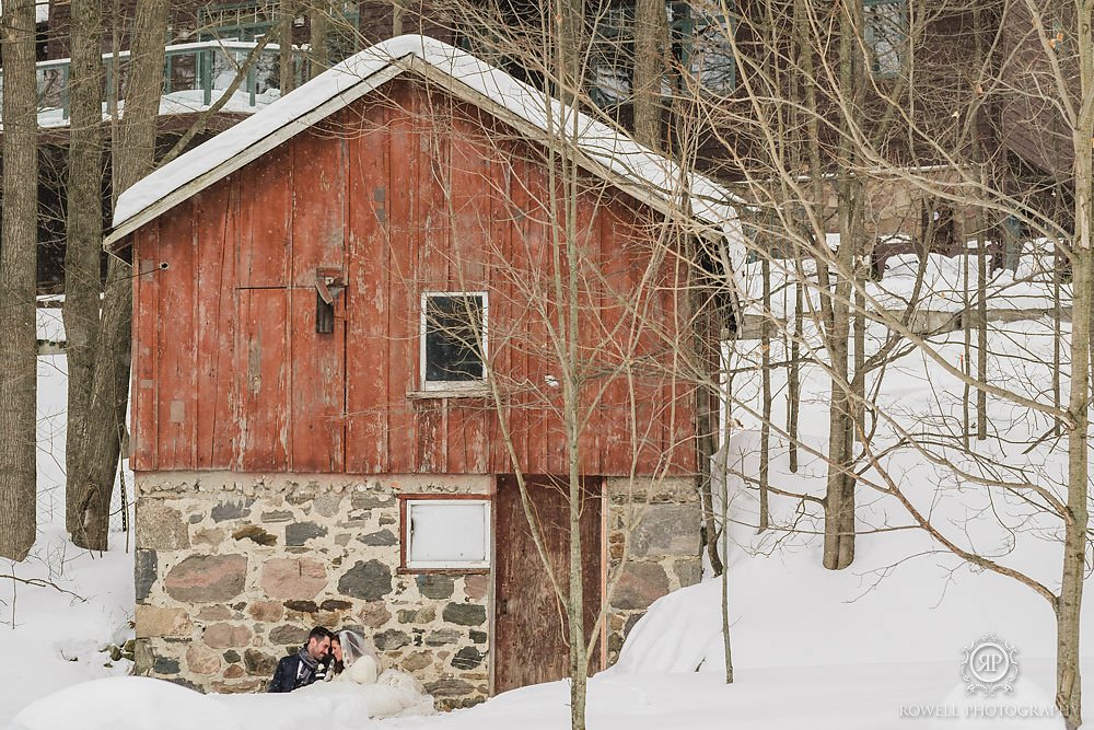 snowy winter wedding photos canada