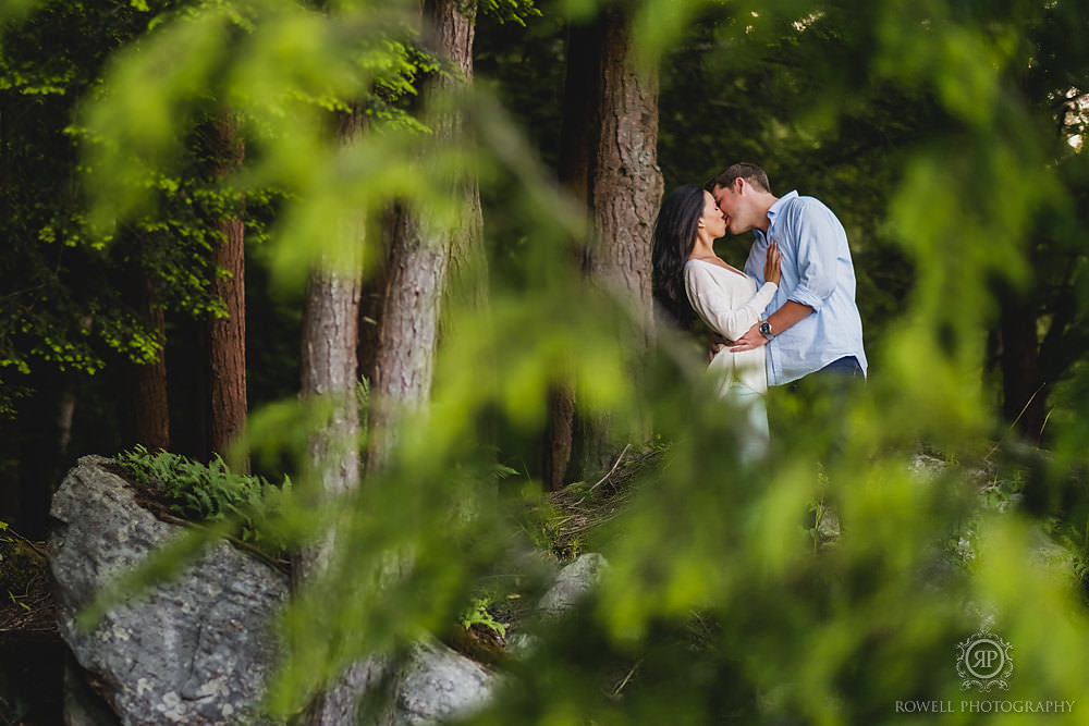 outdoor muskoka pre-wedding photos canada