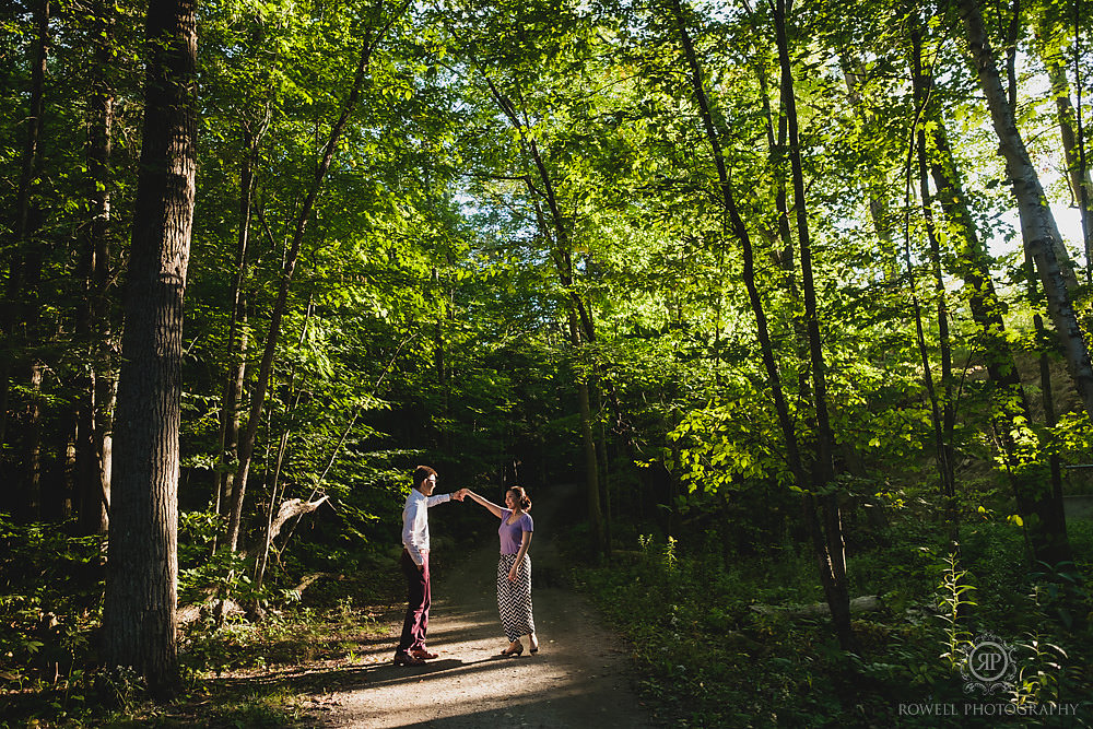 romantic barrie ontario engagement photos