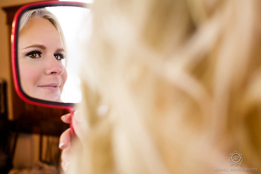 bride getting ready photography